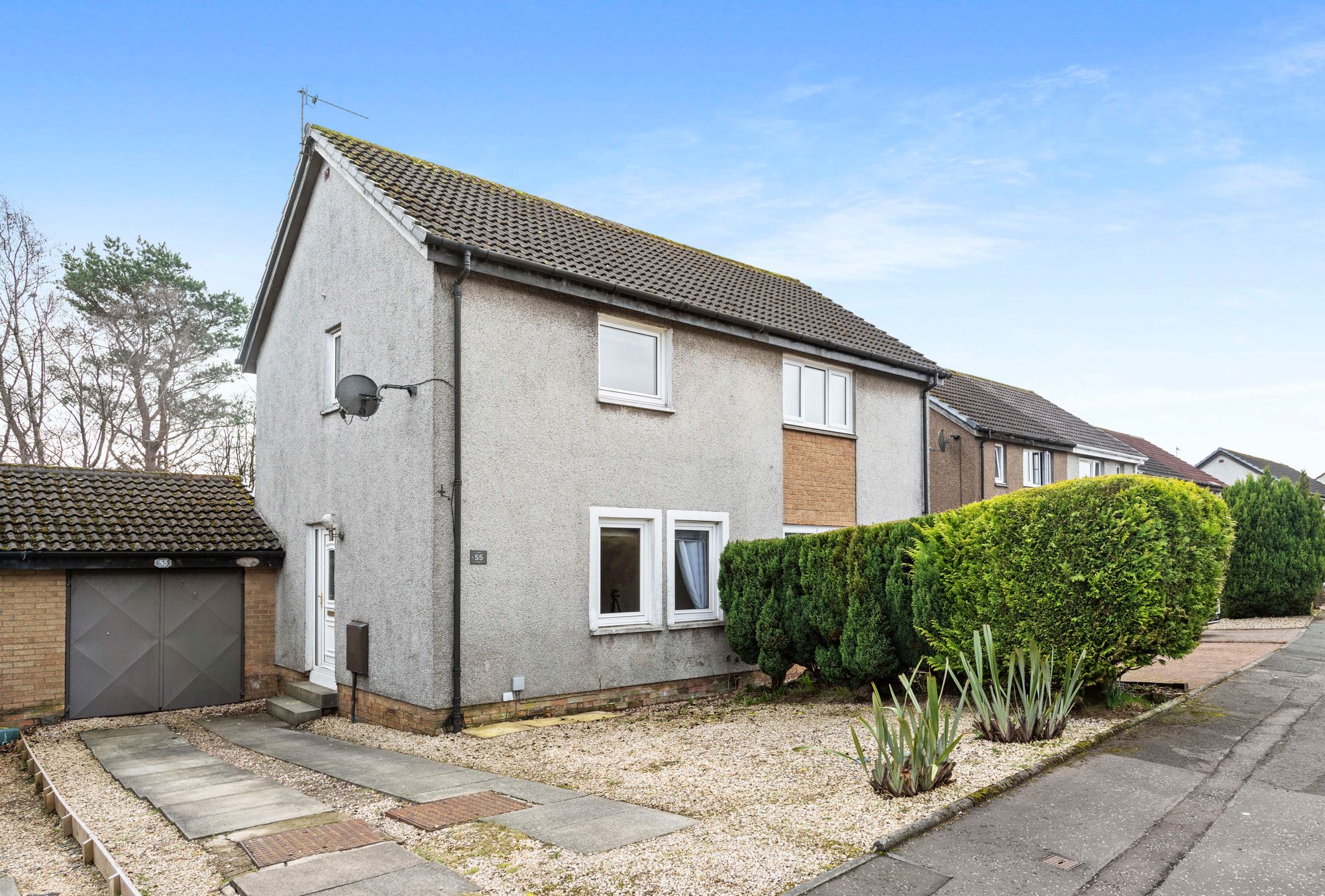 2 bed semi-detached for sale in EH54 Livingston, EH54 — photo 1 of 1