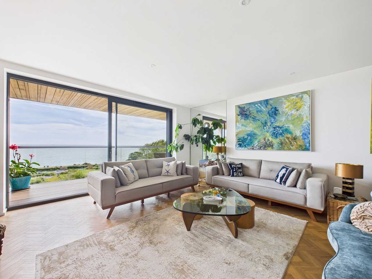 2 bed flat for sale in Broadstairs, CT10 — photo 1 of 1