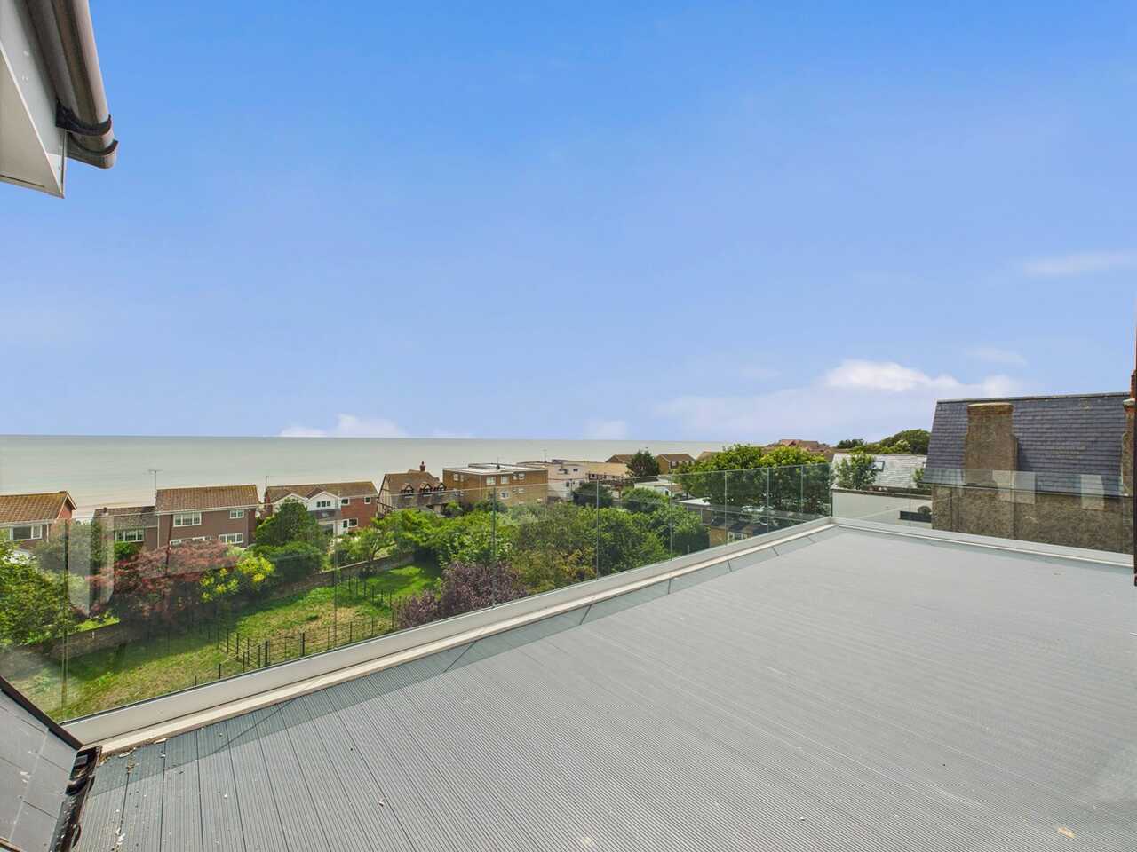 2 bed flat for sale in Broadstairs, CT10 — photo 1 of 1
