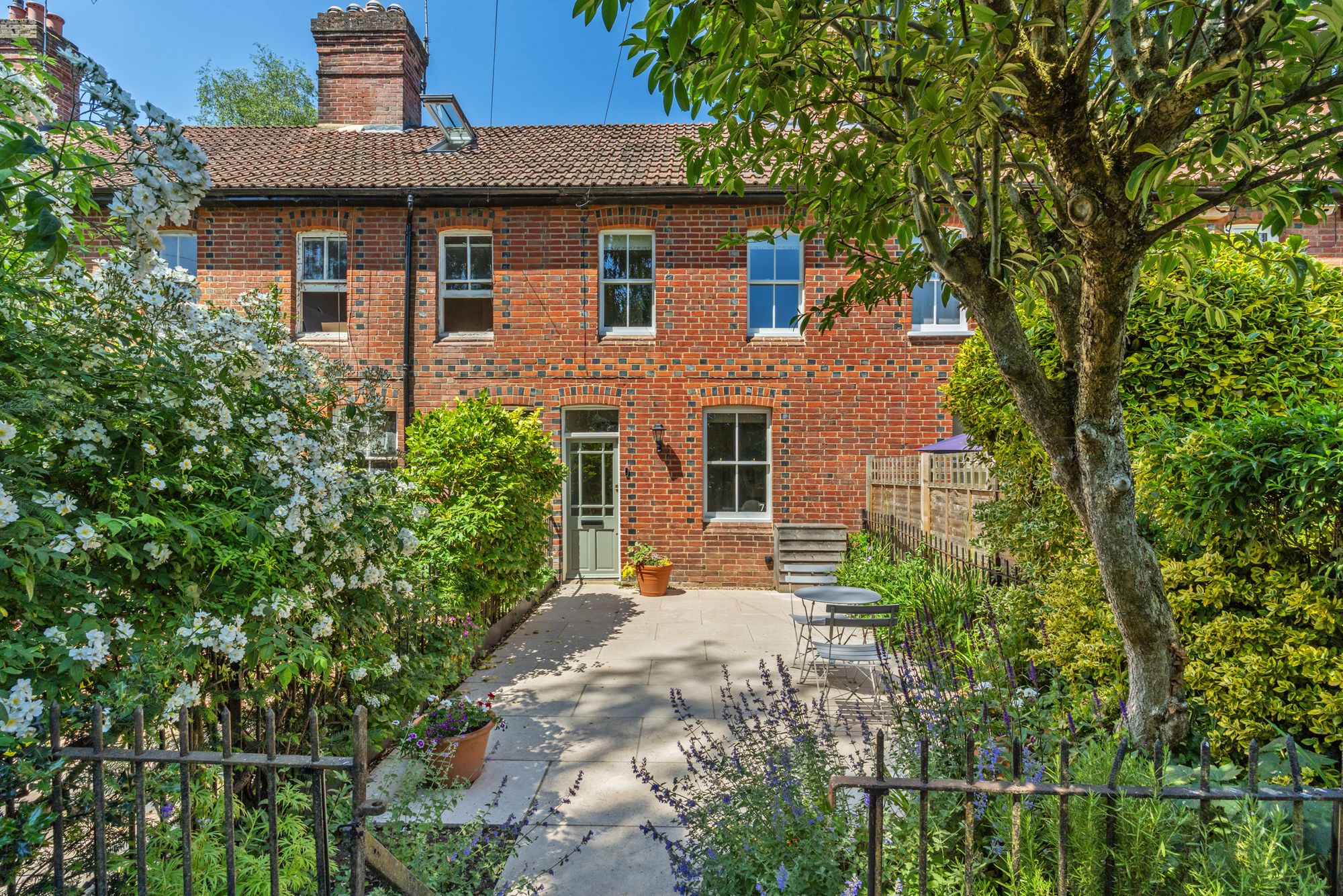 2 bed property for sale