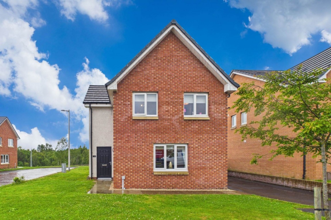 3 bed detached for sale in Meadow