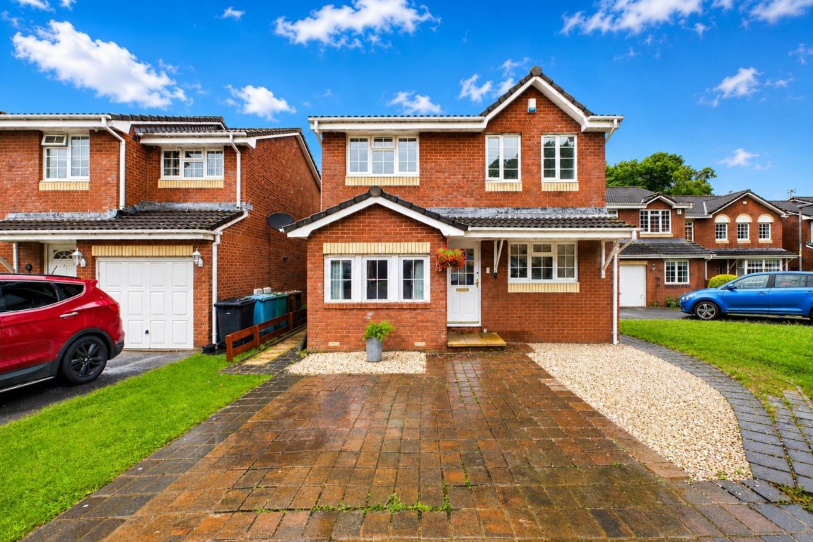 4 bed detached for sale in Dunbar