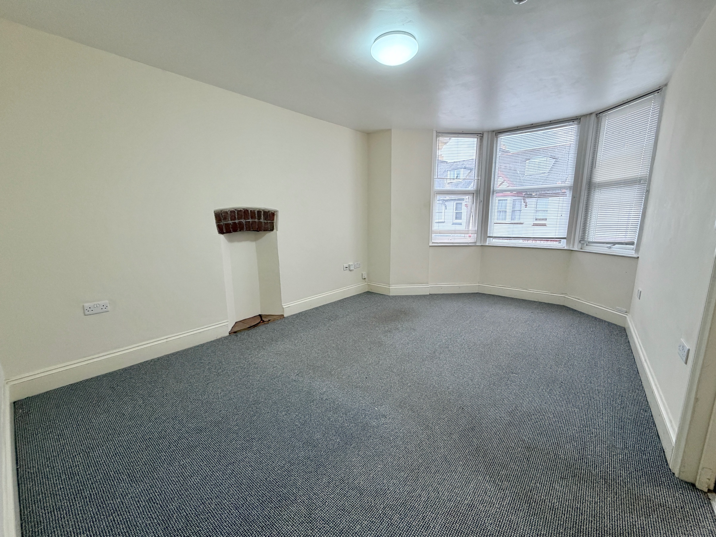Property to rent in Torquay